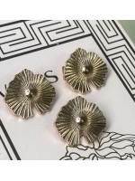 ✨ Altın Renk Yelpaze Formlu Metal Dekoratif Düğme 4 CM